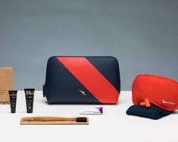 Qantas amenity kit