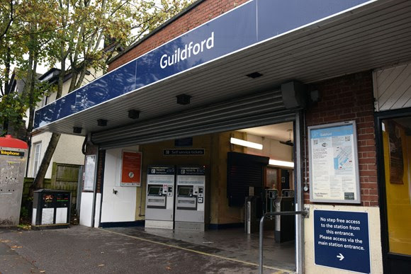 Pedestrian access of Guildford station footbridge to be withdrawn on trial basis from Monday 4 December