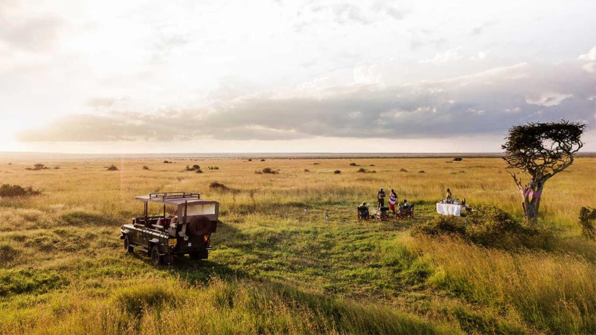 Elewana-Loisaba-Lodo-Springs-Sundowner.jpg