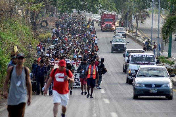 Caravan Refugees Jump Ship to Enter Illegally....Special Report