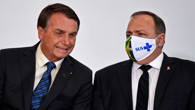 Bolsonaro elogia Pazuello e Ernesto por acordo da Fiocruz com a AstraZeneca