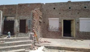 Pakistan: Armed Muslim gang attacks church,  tears down a cross, leaves Christians “terrified”
