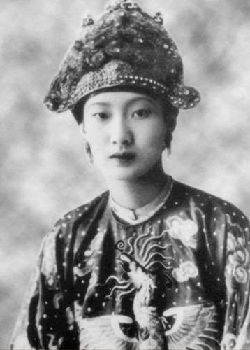 chan-dung-nhung-hoa-hau-dau-tien-cua-dat-sai-gon-xua-5