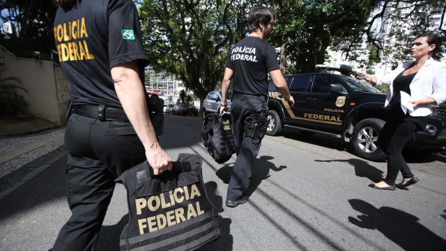 PF vai investigar relato sobre vazamento de operação a Flávio Bolsonaro
