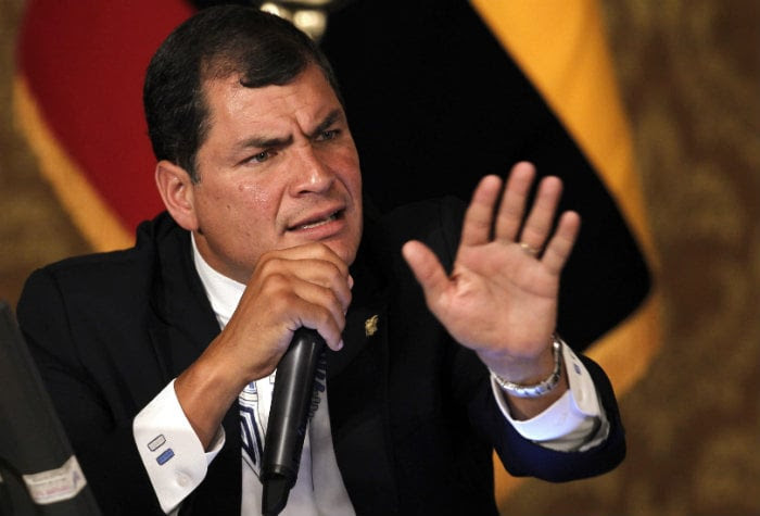 Rafael Correa: “Esto es una vergüenza. Por eso soy antiimperialista, contra la falta de ética. ¿Cómo no rechazar indignado estas barbaridades peor en el siglo XXI?”