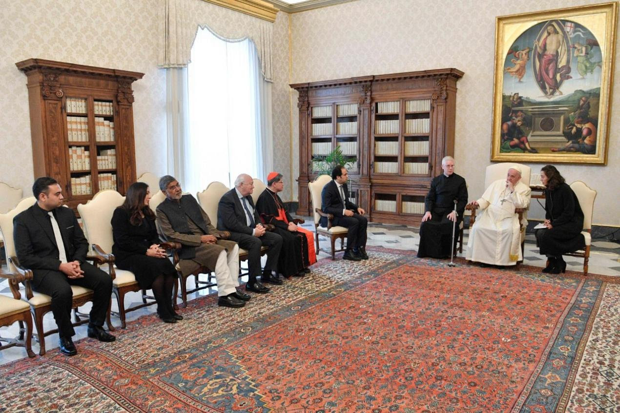 ZAHF_Meeting with Pope3