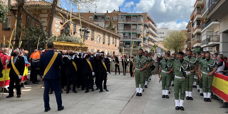 Nuevas denuncias por la presencia de políticos y militares en las procesiones