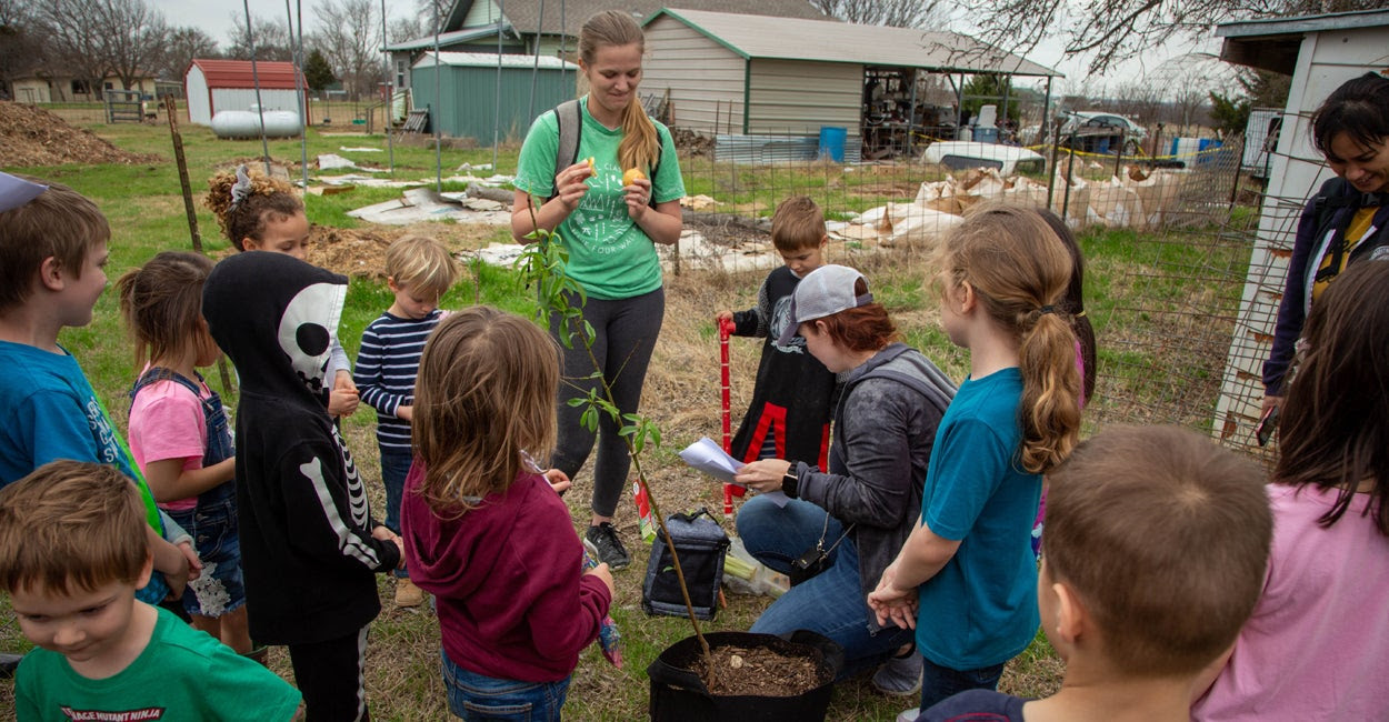 Why This Texas Mom Started a Co-Op to Teach Her Kids