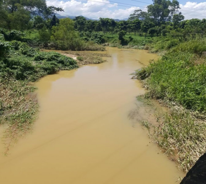 Este es uno de los ríos destruidos por la minera Inversiones Los Pinares