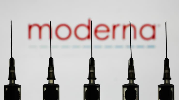 What you need to know before the Moderna vaccine vote today