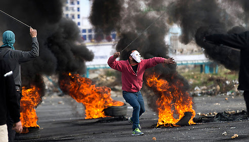 בילד: איבער 50 פאלעסטינער פארוואונדעט אין פרישע רונדע פון געוואלדטאטן בילד: איבער 50 פאלעסטינער פארוואונדעט אין פרישע רונדע פון געוואלדטאטן