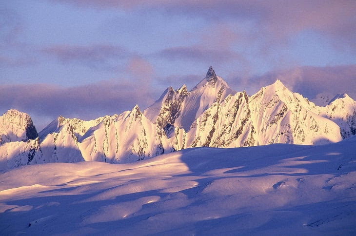 Saksikan 30 Tahun Fotografi Ski Alaska yang Menakjubkan