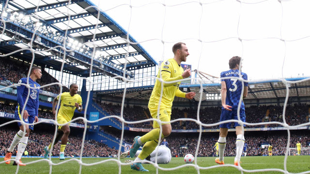 Com gol de Eriksen, Brentford surpreende no Stamford Bridge e goleia Chelsea