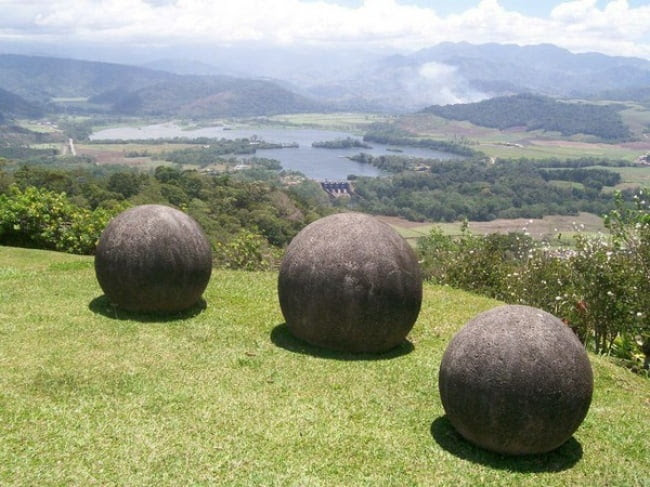 obiecte misterioase, Sferele de piatră din Costa Rica
