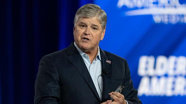 Sean Hannity Responds to Tucker Carlson Leaving Fox News