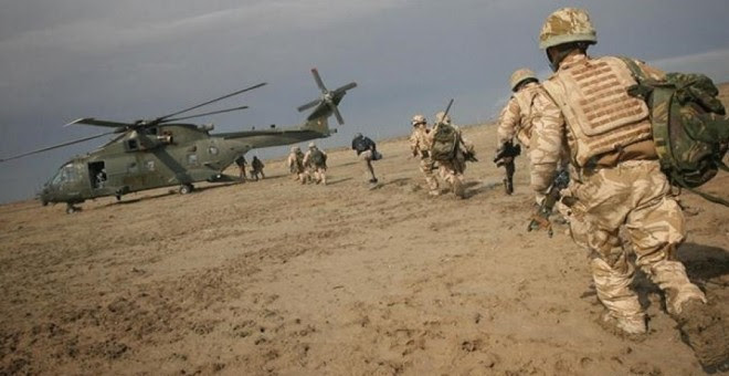 Soldados británicos en suelo iraquí.
