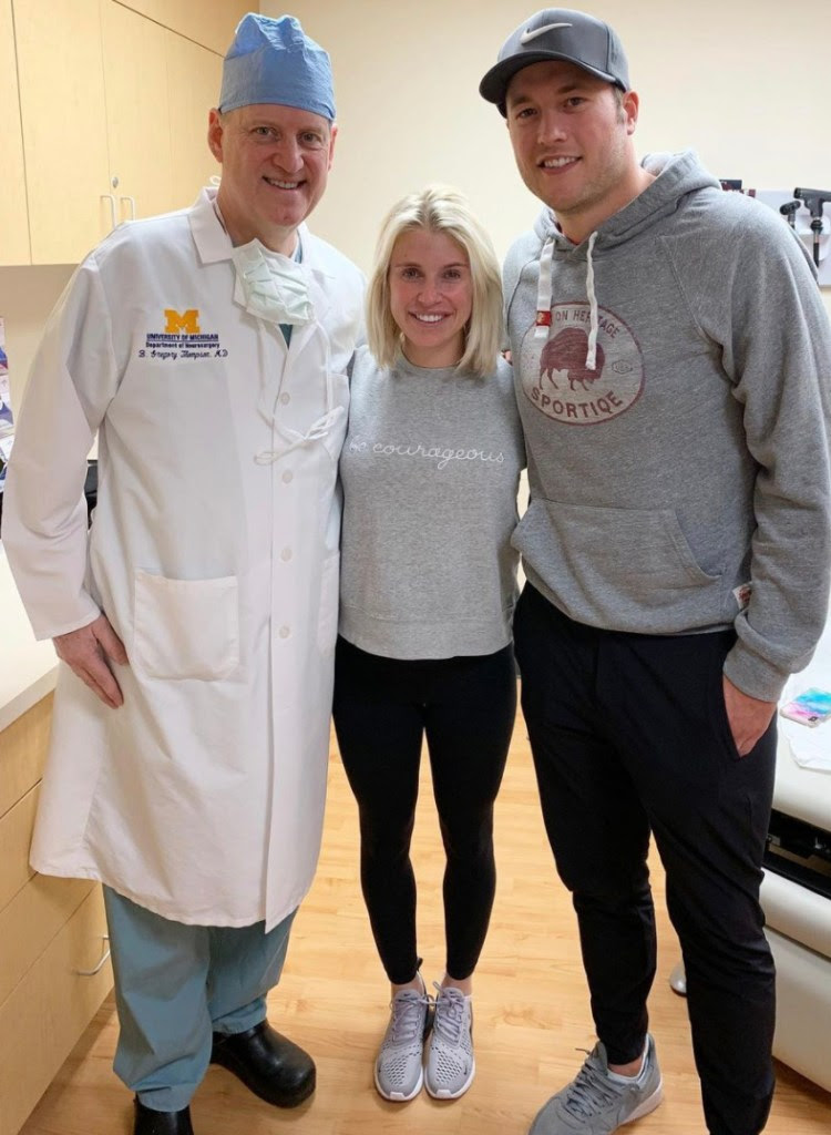 After undergoing surgery for a brain tumor in 2019, Kelly Stafford posted an Instagram message to her doctor, who performed the operation.