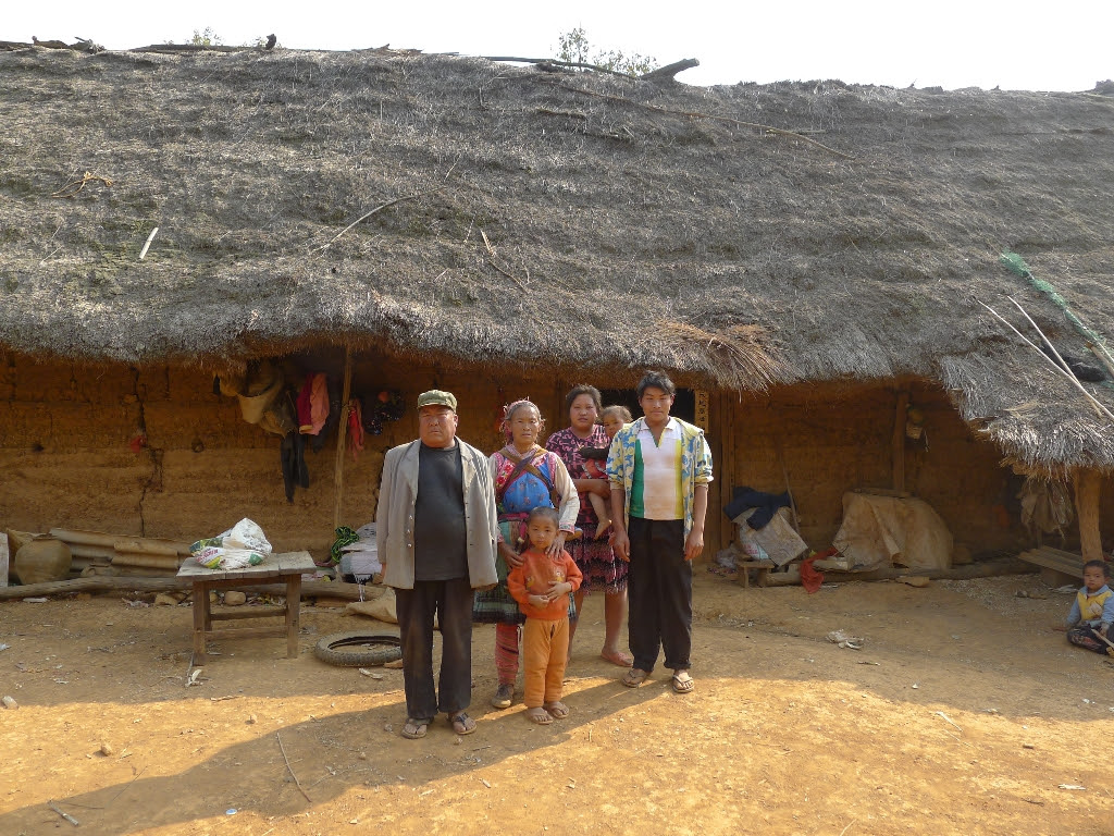 https://farm8.staticflickr.com/7397/16322876947_94c5781af5_b.jpg