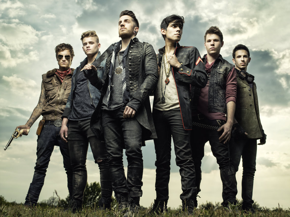 crown the empire june 2014