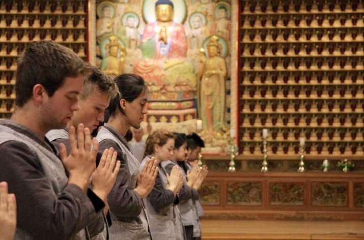 Temple-stay programs are currently limited to individual participants and frontline medical staff. Woljeongsa. From templestay.com