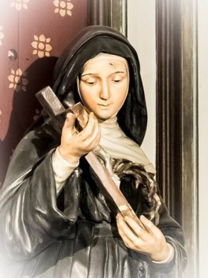 Vous qui êtes dans l'épreuve: Venez prier Sainte Rita(Neuvaine du 14 Mai au 22 Mai)!! Sainte_rita_15_aout
