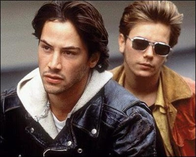 Keanu Reeves (Scott Favor) et River Phoenix (Mike Waters )