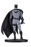Batman Black & White statue Batman by John Romita Jr. DC Collectibles