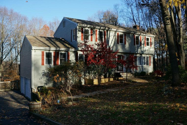New Fairfield Real Estate.  House For Sale by Lisa Brown, Realtor at The Brokerage of New England. CT Property Gal. Real Estate Agent, agency, broker, brokerage, realty.