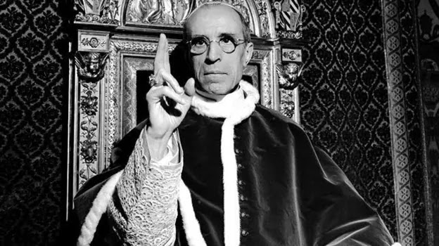 El Papa Pío XII, durante la década de 1940