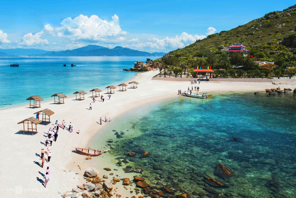 Top những bãi biển đẹp nhất Việt Nam, chắc chắn phải đi một lần trong đời