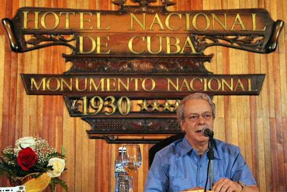 El teólogo brasileño Frei Betto, ofrece conferencia de prensa sobre la visita pastoral del Papa Francisco a Cuba, en el Hotel Nacional, en La Habana, el 19 de septiembre de 2015. AIN FOTO/Jorge LEGAÑOA ALONSO