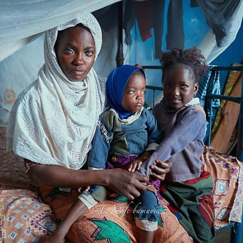 Stunning new photo of Kwara mother and daughters who went viral recently because of their blue eyes