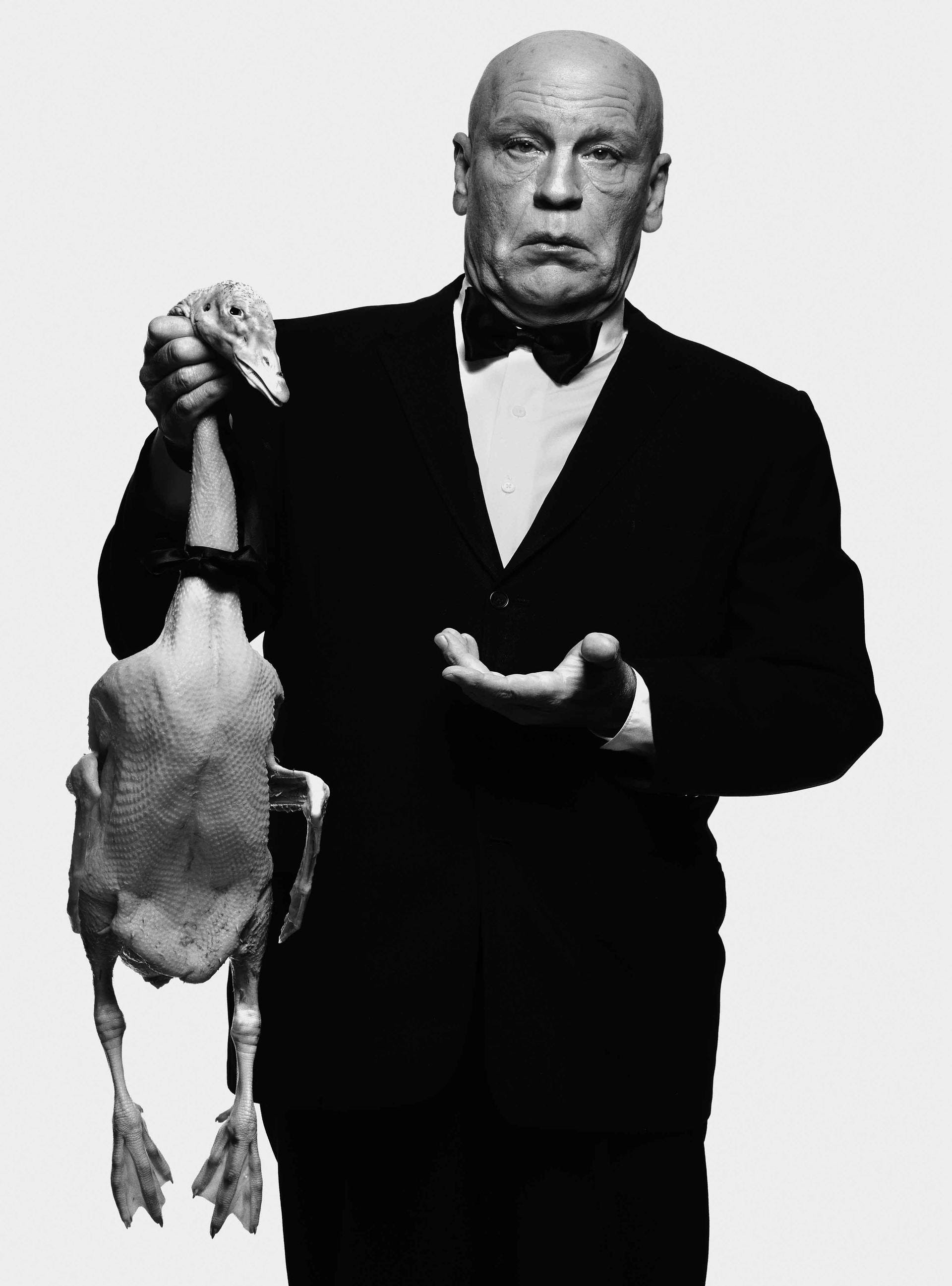 Albert Watson / Alfred Hitchcock with Goose (1973), 2014 © Sandro Miller / Courtesy Gallery FIFTHY ONE, Antwerp Albert Watson / Alfred Hitchcock with Goose (1973), 2014 © Sandro Miller / Courtesy Gallery FIFTHY ONE, Antwerp