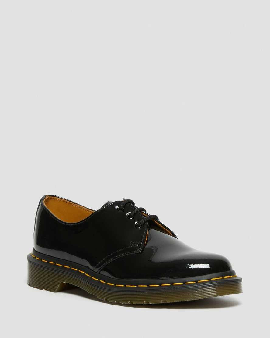 Dr. Martens - Back to business • WithGuitars