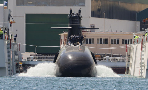 Puesta a flote del submarino S-81 Isaac Peral. Foto: Navantia
