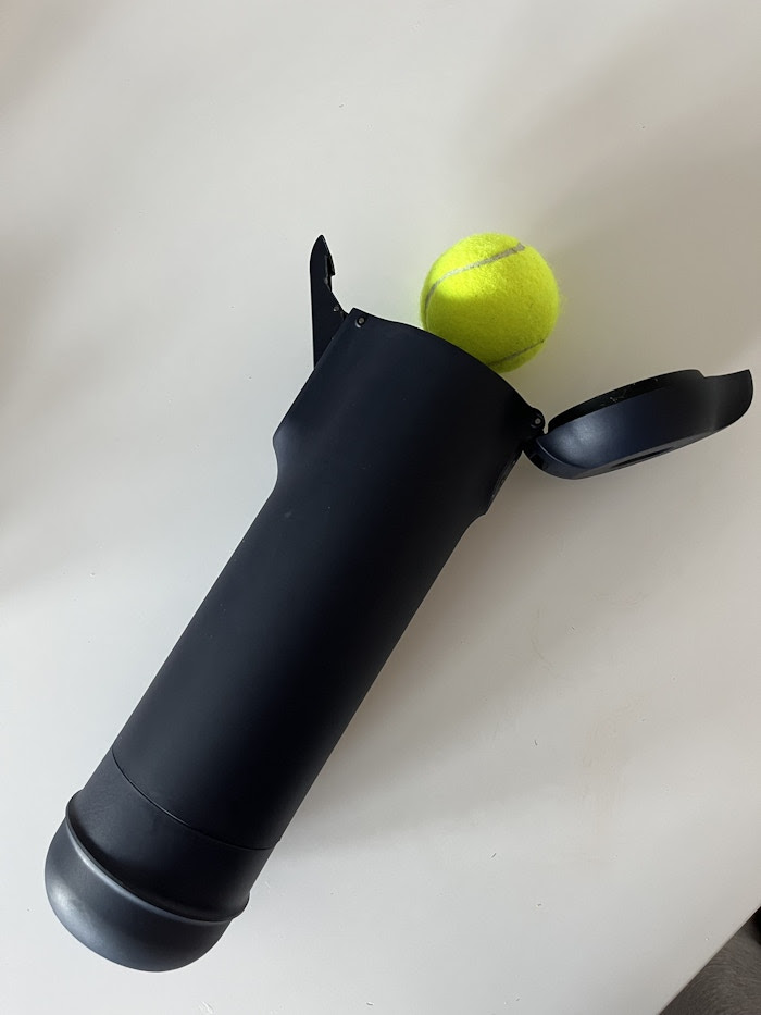 Bounce Tube Pressurizer for tennis and padel balls