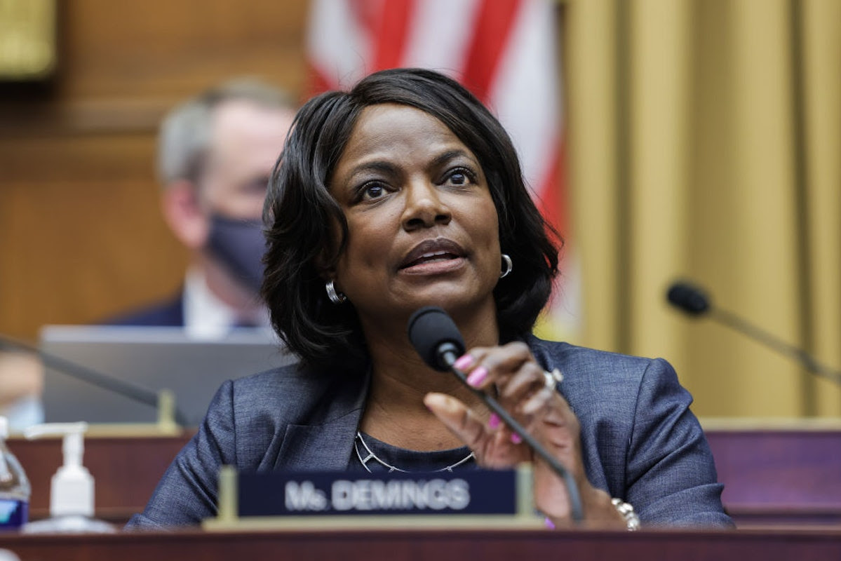 Val Demings Goes To Bat For Officer In Ma’Khia Bryant Shooting: ‘It Appears’ He ‘Responded As He Was Trained To Do’