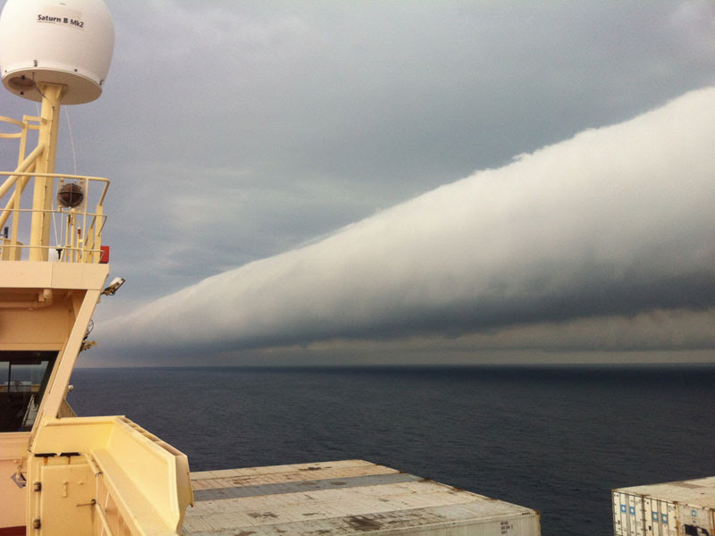 roll-cloud-off-coast-of-brazil