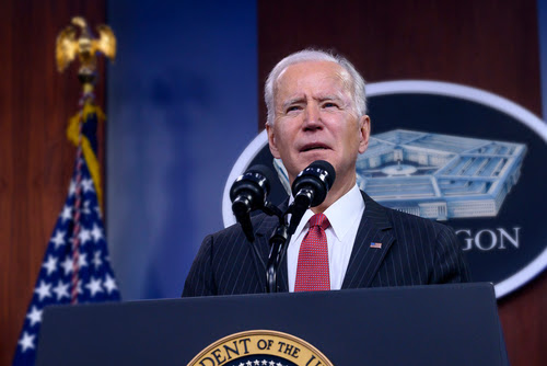 Fox Reporter CATCHES Joe Biden - White House Drama Unfolds