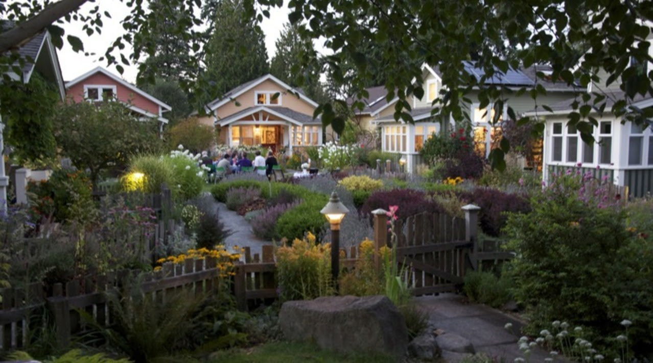 example of cottage cluster home by Ross Chapin Architect