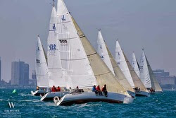 J/105s sailing off Chicago in NOOD Regatta