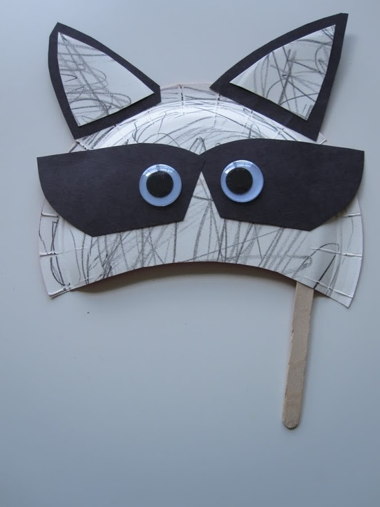 Raccoon Mask Craft The kissing hand preschool Pinterest Crafts