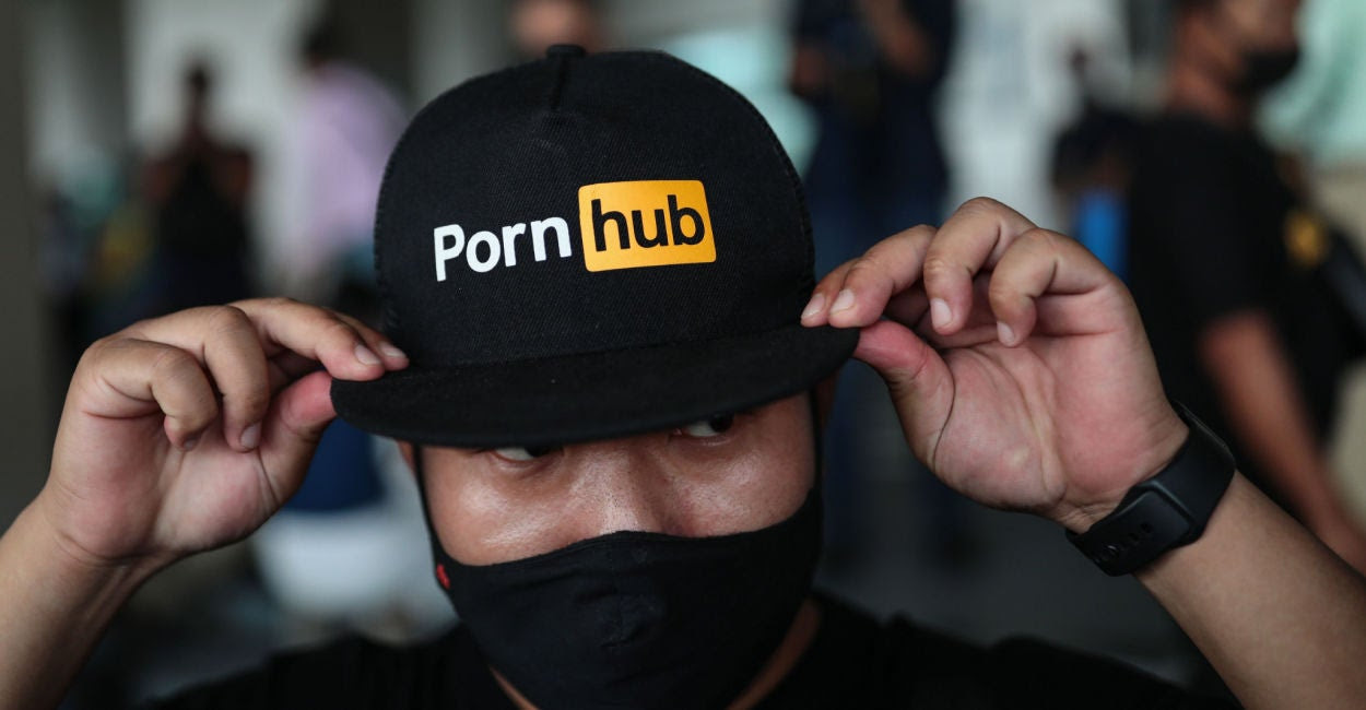 Visa, Mastercard Review Relationship With Pornhub Following Allegations