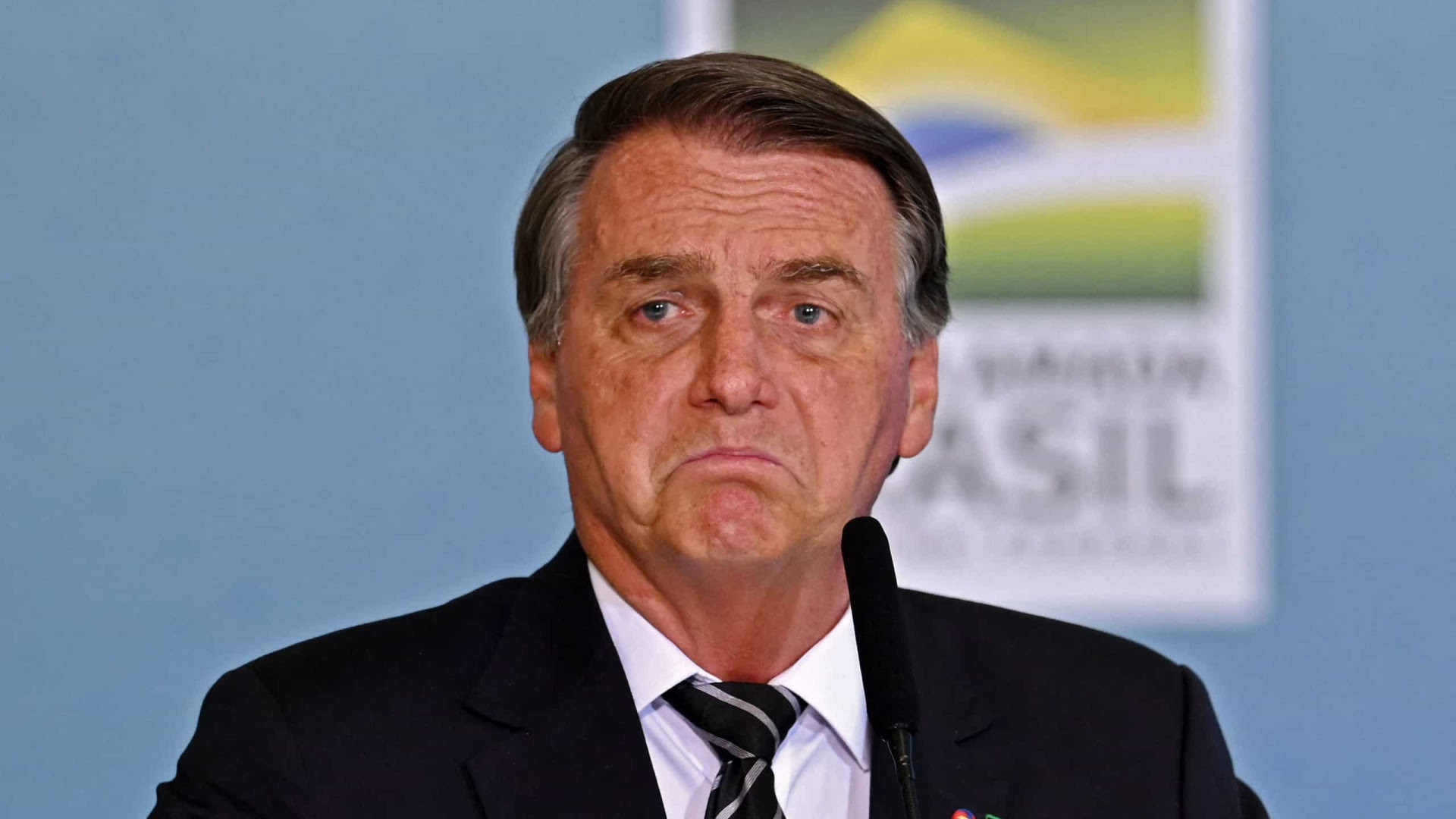 Bolsonaro é hostilizado em evento em BH: "Vagabundo"