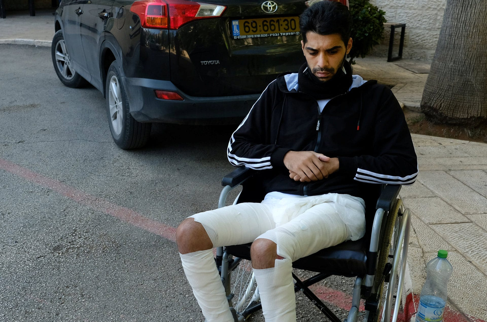 מוחמד קאסם מחוץ לבית החולים, בשבוע שעבר. 