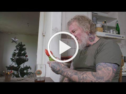 Finnegan's Hell - Happy Christmas (Music Video)