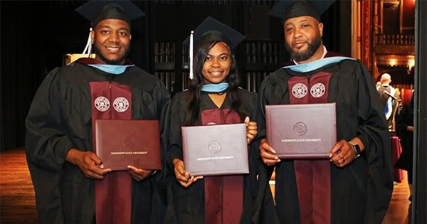 Commondre Cole, his son, and daughter graduating together