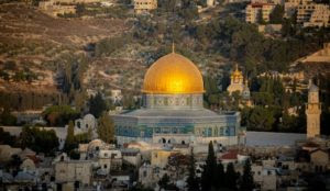 UN adopts resolution that calls Temple Mount only by its Muslim name