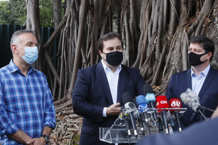 Presidente da Câmara dos Deputados, dep. Rodrigo Maia, concede entrevista coletiva