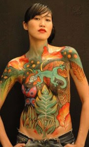 Asian-body-paint_4TQ43